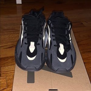 Adidas Yeezy boost Vantas Size 7 in men’s